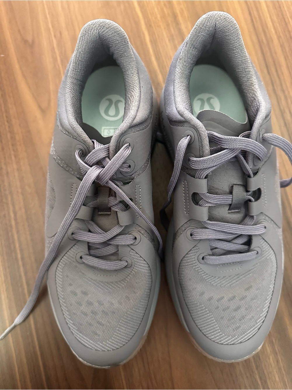 lululemon athletica Women's Light Gray Lace-Up Athletic Sneakers